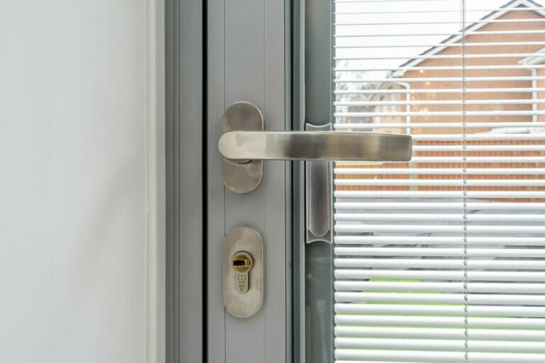 bifold door handle