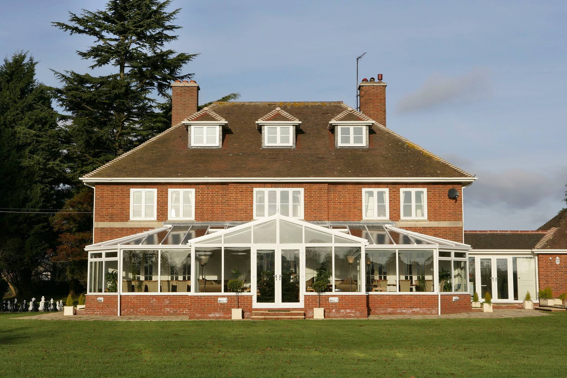 Maximising Value With Glass Extensions In Basingstoke